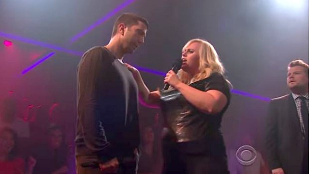 Rebel Wilson drops the mic on David Schwimmer and Late, Late Show host James Corden.
