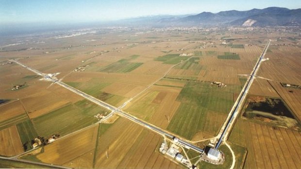 The LIGO detector in Louisiana has two perpendicular lasers four kilometres long.