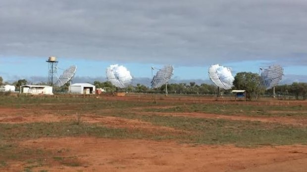 Windorah's solar farm broken down again. Only one of five collector dishes is  now working. Dishes are pointing in every direction.