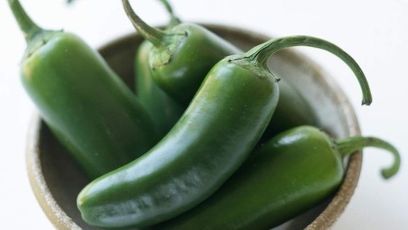 Five to nine centimetres long with a rounded end, the jalapeno is one of the world's most popular chillies. 