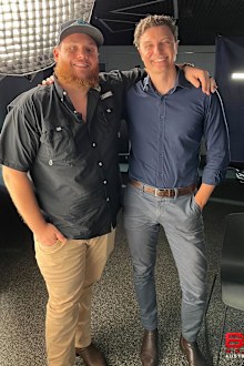 Luke Combs invites 60 Minutes backstage at his Sydney concert.