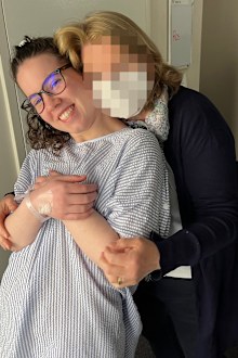 Saskia Rogers in hospital before surgery for her oral cancer.