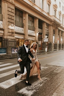 My Wedding Day: Couple marries at Rome's Trevi 