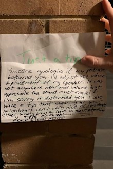 Rude note neighbour