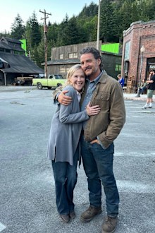 Pedro Pascal Catherine O Hara tribute The Last Of Us set