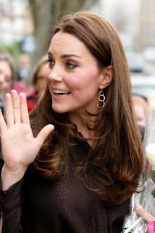 Kate Middleton wears band aid plaster on hands