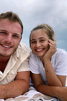 Tom Burgess, Tahlia Giumelli
