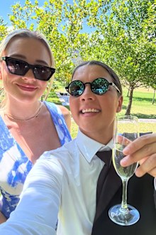 Sam Kerr and Kristie Mewis 