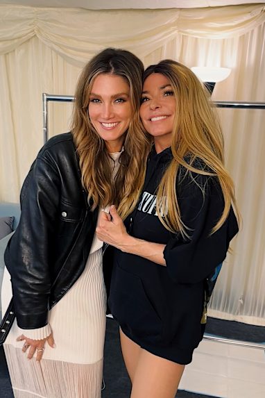 Delta Goodrem and Shania Twain