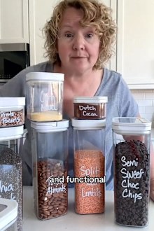 Carole Jones demonstrates her chalk marker pantry labelling hack.