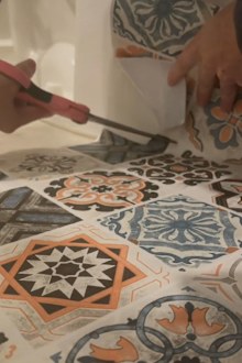 TikTok bathroom floor DIY renovation removable