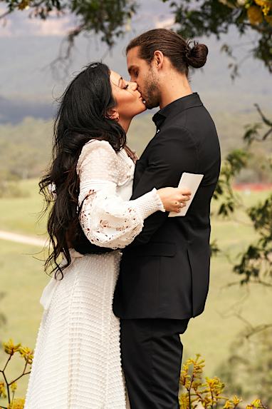 Martha Kalifatidis and Michael Brunelli: Season 6
