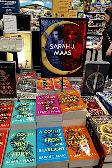 Barnes & Noble in Waterbury display of the popular books by Sarah J. Maas.Maas