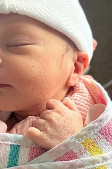 Former Matilda soccer star Lydia Williams welcomes first baby