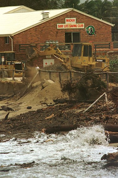Cyclone Justin, 1997