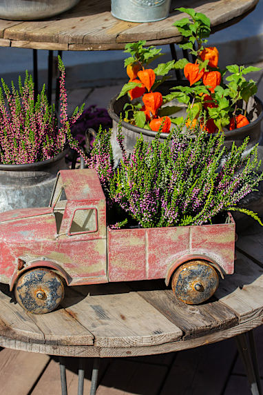 Toy truck