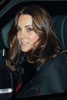 Kate holds private dinner at Buckingham Palace