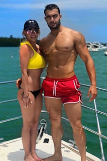 Britney Spears, boyfriend, Sam Asghari, beach