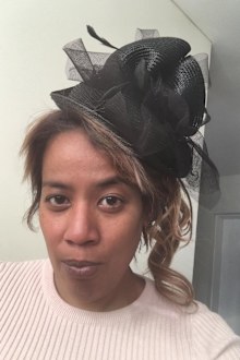 Louise Palmer turned a $1 Kmart place mat into a fascinator