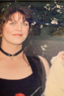 Linda Barnes