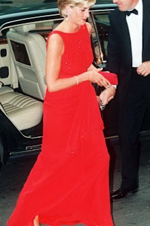WASHINGTON - JUNE 17:   Diana, Princess of Wales wears a red Jacques Azagury dress as she attends a fund raising dinner for the American Red Cross on June 17, 1997 in Washington, USA. (Photo by Anwar Hussein/Getty Images) *** Local Caption *** Diana, Princess of Wales