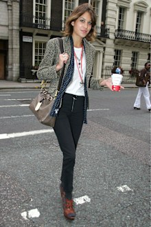 Alexa Chung wearing skinny jeans to London Fashion Week in 2008.