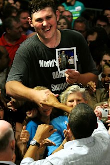 In 2009 President Barack Obama spotted Igor Vovkovinskiy at a rally crowd, and the pair shook hands.