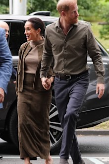 MELBOURNE, AUSTRALIA - APRIL 14: Prince Harry, Duke of Sussex and Meghan, Duchess of Sussex arrive at the Australian National Veterans Arts Museum (Anvam) in Southbank on April 14, 2026 in Melbourne, Australia. Meghan and Prince Harry, Duke of Sussex are on a four-day visit to Australia, with engagements across Melbourne, Canberra and Sydney. (Photo by Jonathan Brady-Pool/Getty Images)