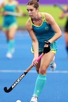 BIRMINGHAM, ENGLAND - AUGUST 02: Grace Stewart of Team Australia competes during Women's Hockey - Pool B match between New Zealand and Australia on day five of the Birmingham 2022 Commonwealth Games at University of Birmingham Hockey & Squash Centre on August 02, 2022 on the Birmingham, England.  (Photo by Robert Cianflone/Getty Images)