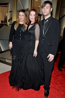 Lisa Marie Presley, Priscilla Presley, Navarone Garibaldi