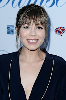 Jennette McCurdy arrives at the Magnolia Pictures' "Damsel" Premiere at ArcLight Hollywood on June 13, 2018 in Hollywood, California.