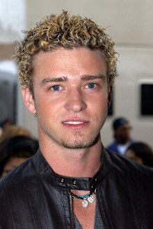 Justin Timberlake of NSYNC attends the 29th Annual American Music Awards at the Shrine Auditorium January 9, 2002 in Los Angeles, CA. 