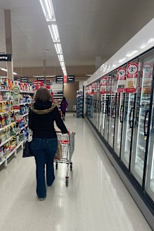 Melanie shopping save money