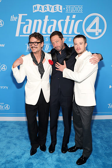 Pedro Pascal, Ebon Moss-Bachrach, and Joseph Quinn 