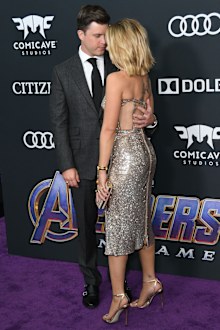 Scarlett Johansson announces engagement to SNL's Colin Jost