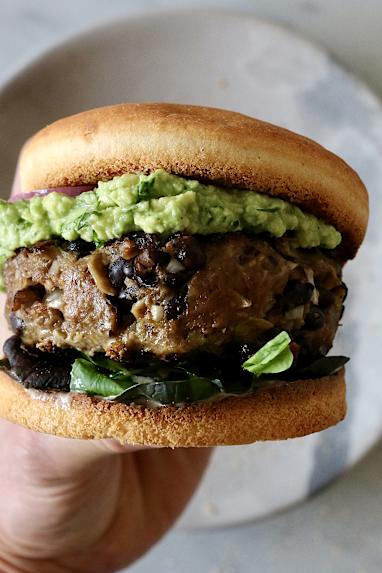 Nach'yo ordinary burger ingredients