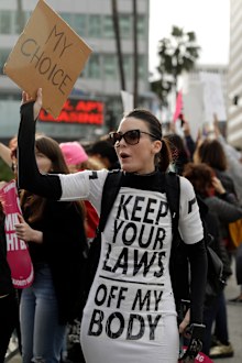 190522 USA abortion ban protests Alabama women's rights rallies news World