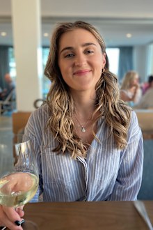 Alexandra Eade