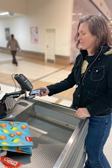 Melanie shopping save money