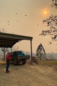Bianca and Dave farm bushfire approaching