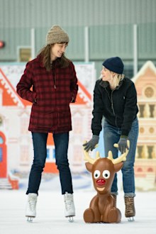 The Happiest Season's Kristen Stewart and Mackenzie Davis