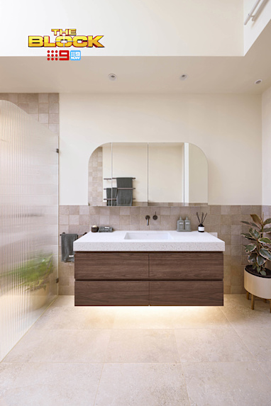 House 5's Main Bathroom | Week 1