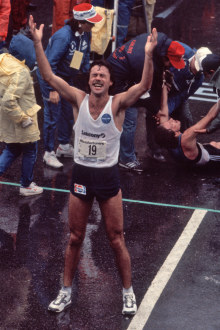 Rod Dixon soaks up victory in the 1983 New York City Marathon.