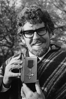 Australian entertainer Rolf Harris outside Buckingham Palace in London, after receiving his OBE, 22nd November 1977. 