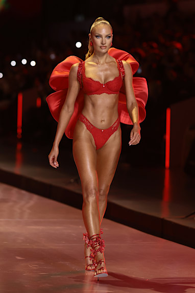 Candice Swanepoel 