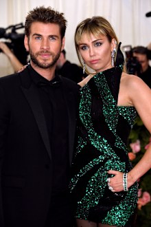 Miley Cyrus, Liam Hemsworth, met Gala, red carpet