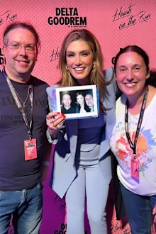 Delta Goodrem red carpet fans European concert