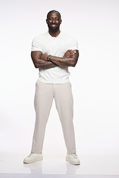 David | 187cm (6'1")
