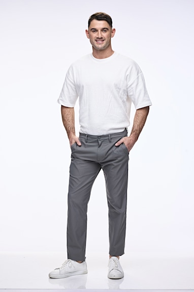 Chris | 183cm (6'0")