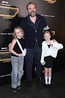 David Harbour with Lily Allen's daughters